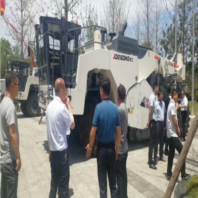 誰與爭鋒，德工冷再生機耀眼商丘